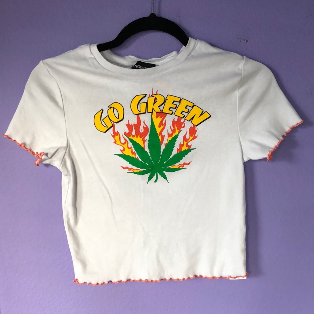 ‘Go Green’ crop T-shirt